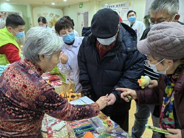 黄浦这家社区服务“零距离”护理中心搬家啦！