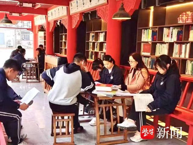 【乘风启航·上好高中】南京市第十二中学：内驱促发展 赋能向未来