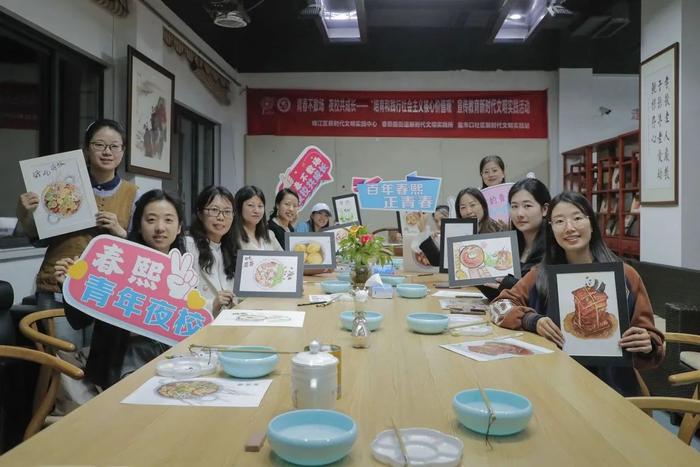 成都市锦江区市民夜校“遍地开花” 引领终身学习新风潮