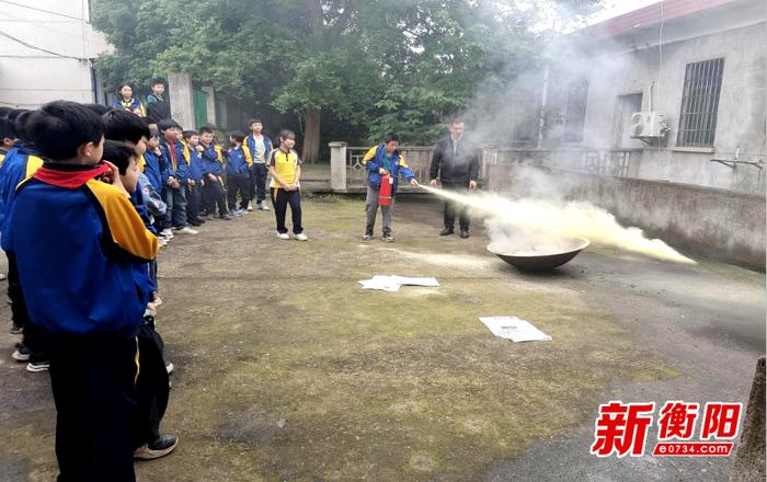 衡南县泉湖联合学校中心小学：强化消防安全教育，筑牢校园“防火墙”