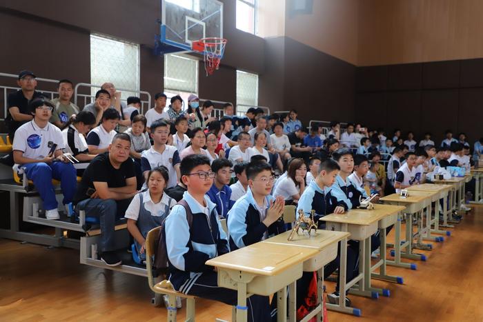 第十届全国青年科普创新实验大赛九江赛区比赛在九江金安高中举行