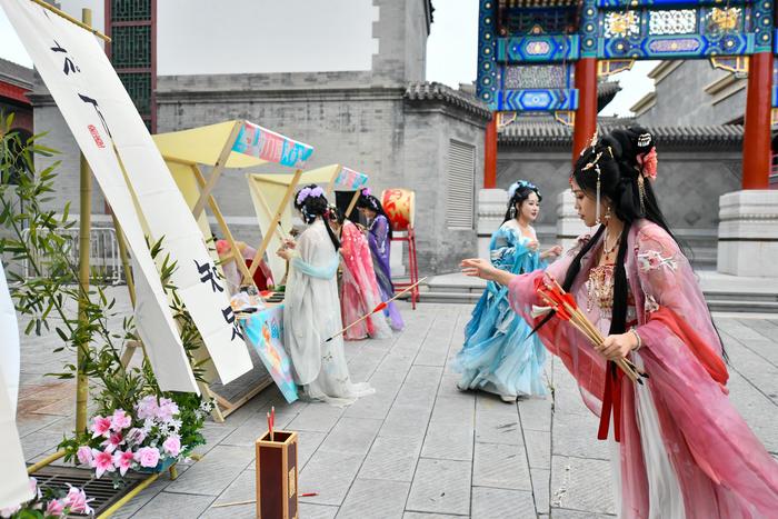 国风舞蹈表演、才艺展示、汉服焕妆巡游……前门国风节启动