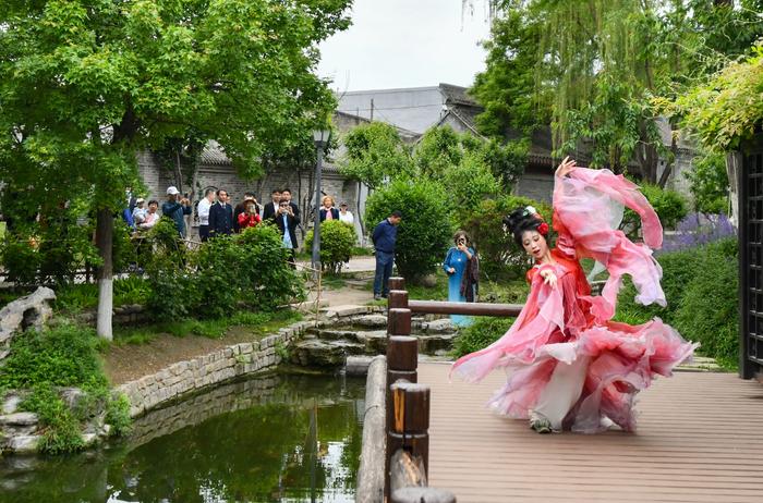 国风舞蹈表演、才艺展示、汉服焕妆巡游……前门国风节启动