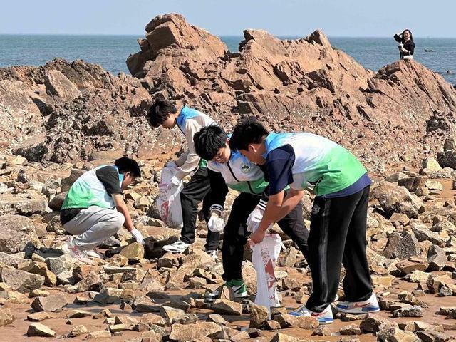 青岛理工大学：清池净滩护碧水蓝天，大学生实践悟真知