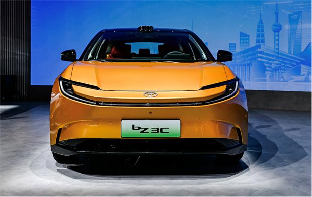 全力加速智混高端成果落地 一汽丰田新品、新技术亮相北京车展