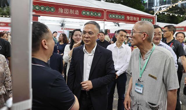 你常吃的老字号美食，这次征服了香港人的“胃”！