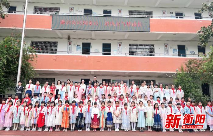 演武坪小学：廉洁诗词润童心 清风正气伴成长