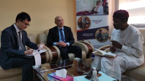 驻乍得大使王晰宁拜会乍公共卫生与疾病预防部部长阿布德拉伊姆