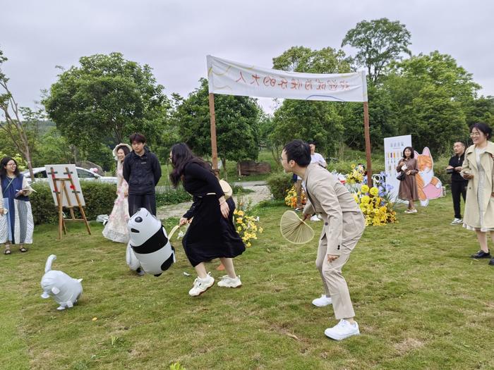 2024“五一”小长假首日，四川A级景区接待游客426.69万人次