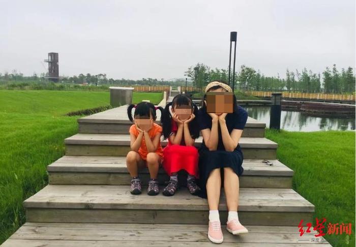 ▲乔嘉兰在公号上发布的妻子与两个女儿的照片