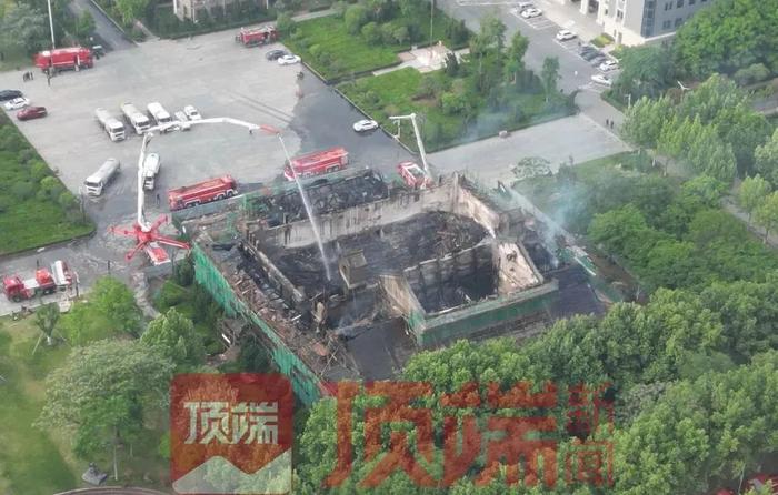 这个全国重点文物保护单位着火，房顶已基本坍塌！河南大学致歉，节前曾部署“五一”消防工作
