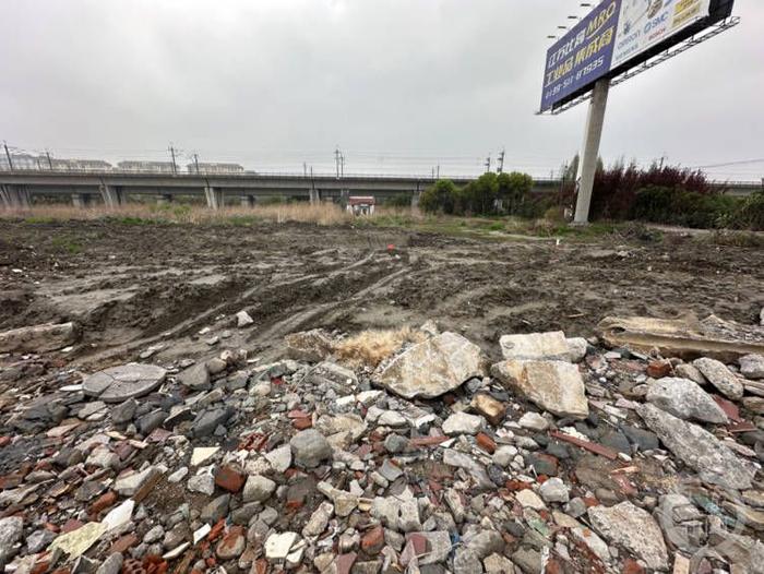 昆山市委书记要求“点线面”全面整改178亩违法固废填埋场
