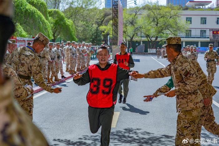 直击演训场！一组图片带你走进武警火热训练场