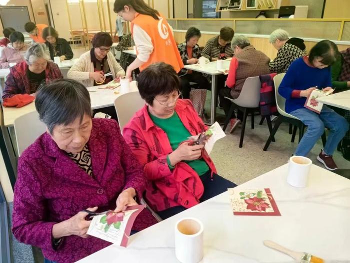 鸿山街道助餐中心提供个性化多样化服务 打造家门口“幸福食堂”