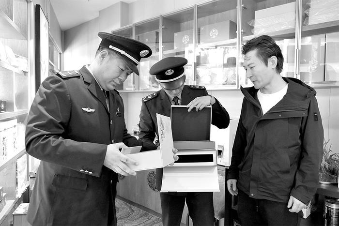 浙江省湖州市吴兴区市场监管局重点检查茶叶产品过度包装问题