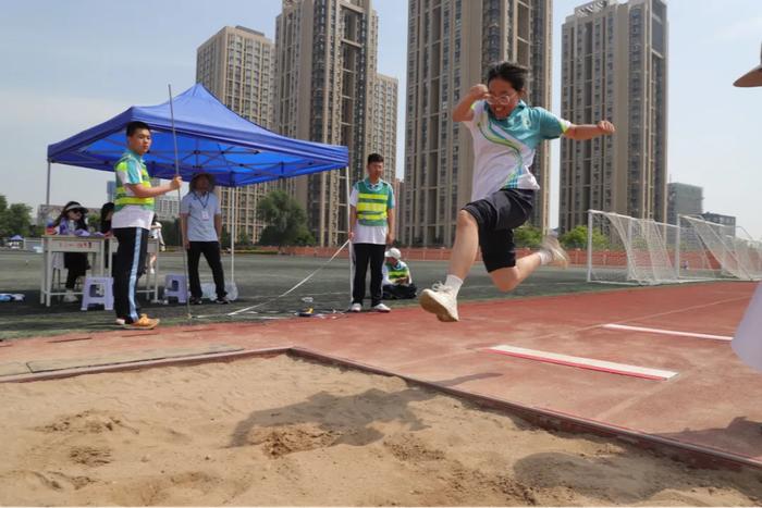 青春飞扬 运动无限 西安市经开第二中学第十六届春季田径运动会圆满落幕