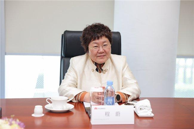 江苏锦华装饰集团董事 程蔚