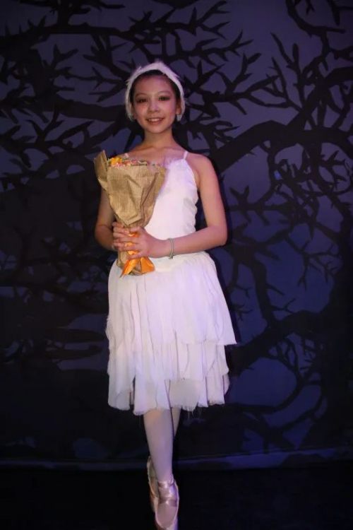 各种演出让Sarah的舞台表演和专业技能愈发专业