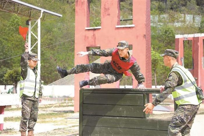 深圳武警体育运动会瞬间