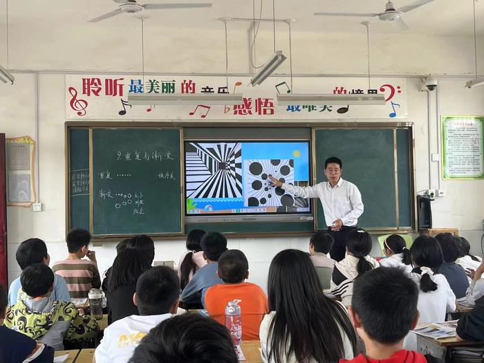 瓦亭镇石营中心小学：联合兄弟学校，开展体音美学科支教活动