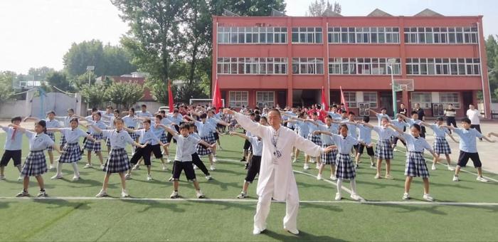 快乐运动，健康成长——内乡县板场乡中小学春季田径运动会开幕