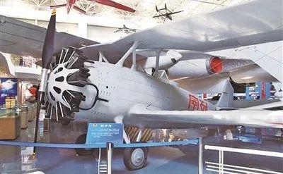 中国工农红军拥有第一架飞机始末