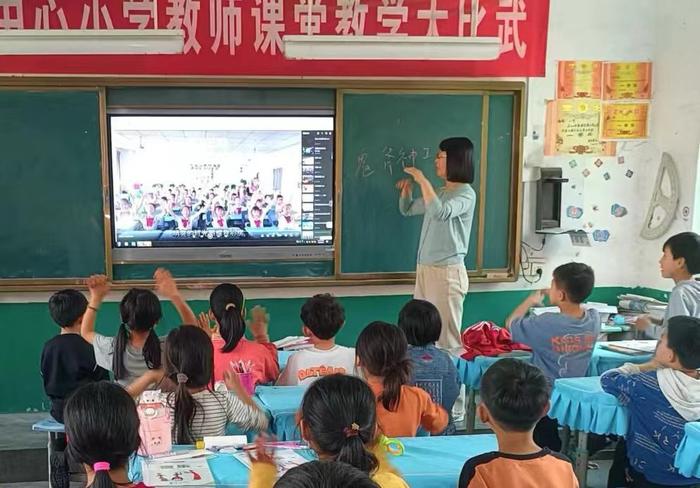 艺术与生命同在  青春与快乐永存 ——镇平县曲屯镇中心小学坚持开展社团活动