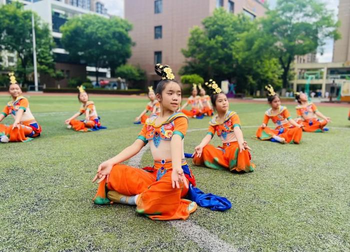 西安市曲江第十三小学举行家长开放日活动