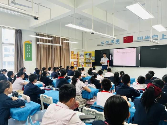 西安市曲江第十三小学举行家长开放日活动