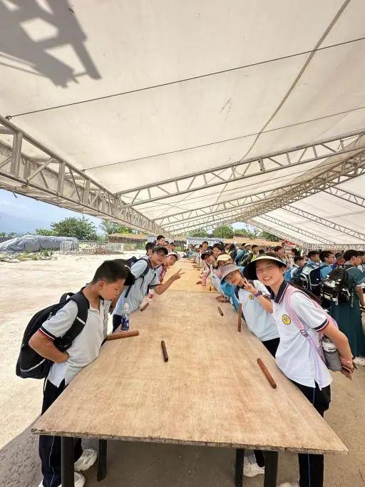 云阁书院习汉礼 白鹿原上传家训——西安市未央区红旗小学研学旅行实践活动