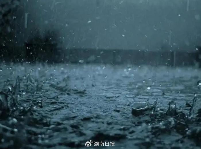 湖南发布四预警！今晚起有较强降雨过程并伴有强对流天气