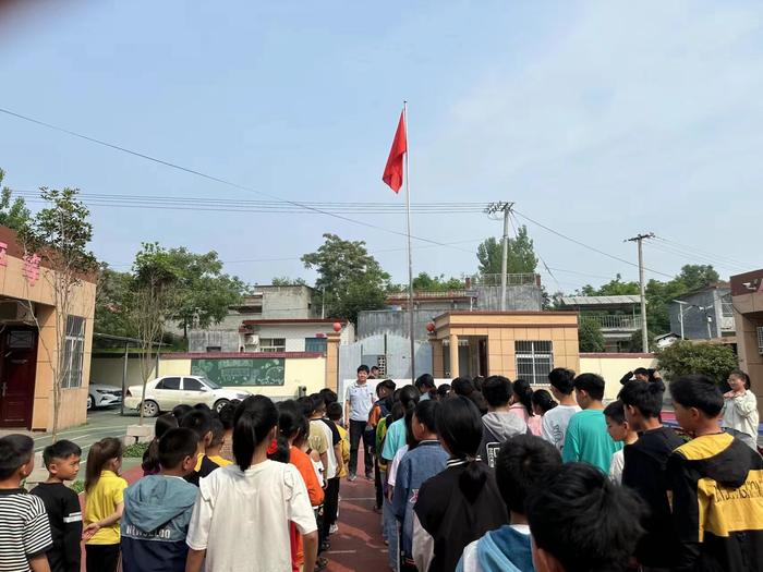 体验多彩实践   乐享劳动课堂 ——竹园小学开展劳动实践教育活动总结