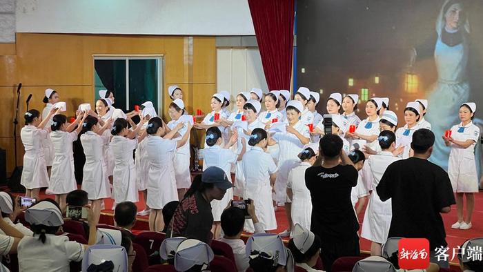 海南省人民医院表彰一批优秀护士 护龄超40年 5名护士获“终身护理贡献奖”