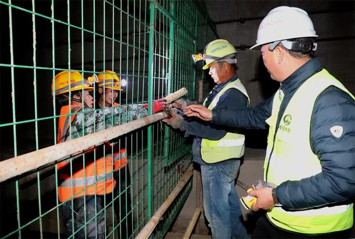 潍烟高铁引入新建蓁山线路所、芝罘站场改造施工拉开序幕