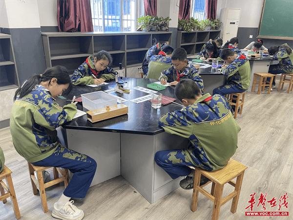 怀化市锦溪小学举行六年级科学实验操作考试（考查）