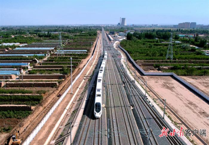 【兰张三四线铁路】“我的家乡要通高铁了”——兰张三四线铁路武威东站建设全面进入收尾阶段
