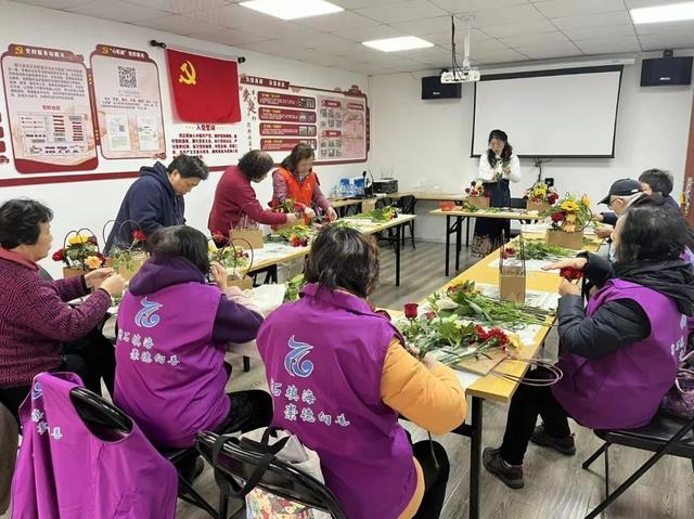 推窗见绿、出门见景、四季有花！金山这里的居民共赏花之美景