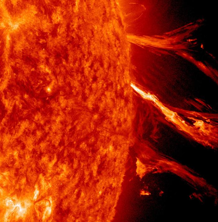 专访美国国家太阳天文台科学家：尚无证据证明太阳耀斑影响人体