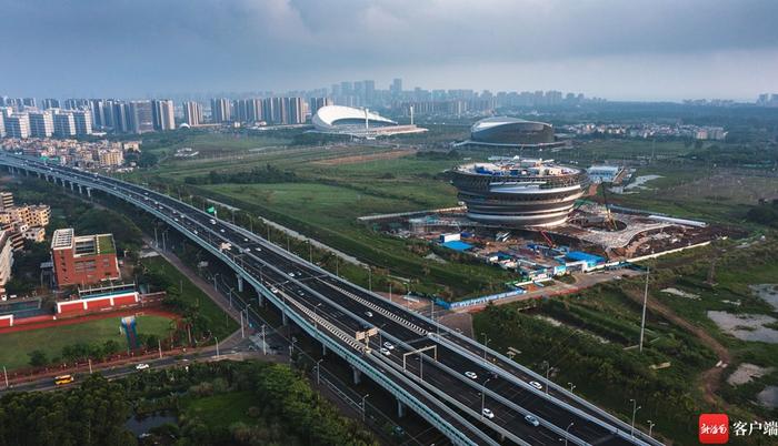 原创组图丨海南科技馆项目现场施工忙：全力跑出项目“加速度”