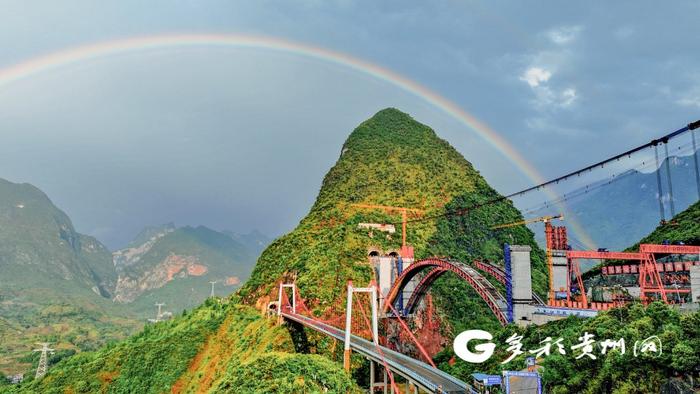 【高清组图】雨后双虹！纳晴高速乌蒙山大桥颜值爆表