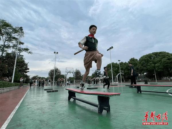 常德市金丹实验学校举办青年教师教学基本功大赛