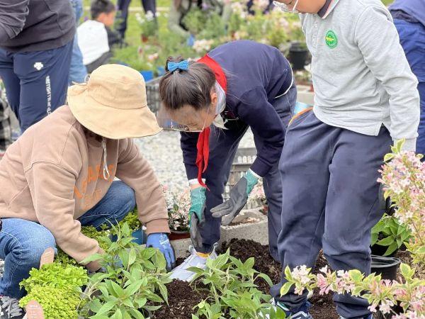 百草园春日种植亲子活动——一起为美好乡村充“植”吧!