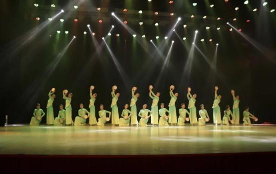 湘潭市益智中学一舞蹈节目在全市艺术展演中亮相