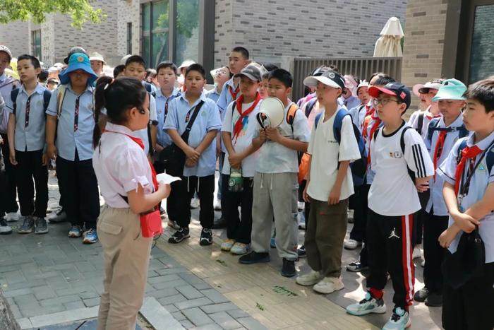 太华路小学师生参加西安新知小学教育集团“读城记”主题研学活动