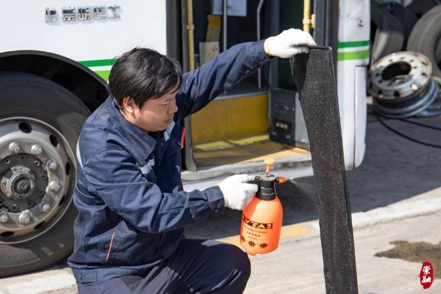 气温攀升，崇明公交什么时候开空调