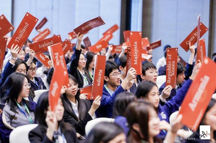 耶鲁大学模拟联合国大会中国会议鹏城“回归” 展现大湾区青少年国际影响力