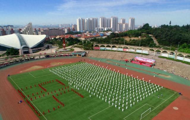 邹城市举办全国老年人太极拳健身大联动展演活动