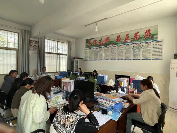 南召县马市坪乡中心小学：教以潜心，研以致远