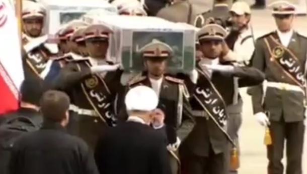 伊朗官员为莱希等直升机事故罹难者举行悼念活动