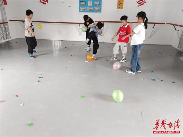 龙山县桂塘镇九年制学校开展心理健康月主题活动
